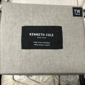 Kenneth Cole twin duvet cover